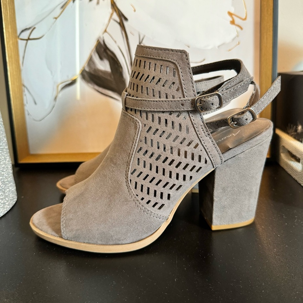 American Eagle Grey Chunky Heeled Sandal Bootie